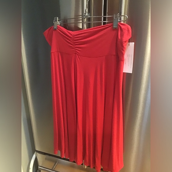 Red skirt nwt size xl - Picture 1 of 5